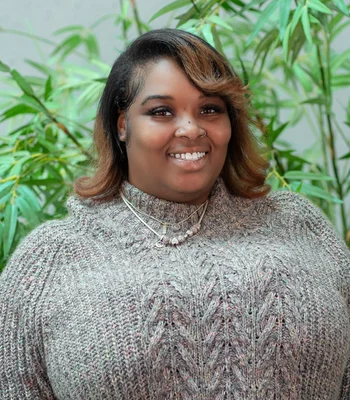 Portrait of Akia Powell, Agent.